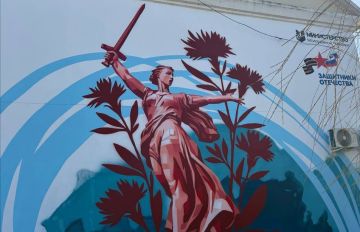 Владимир Сальдо: 13 марта, в день освобождения Херсона от немецко-фашистских захватчиков, в Геническе открыли патриотический мурал «Родина-Мать»