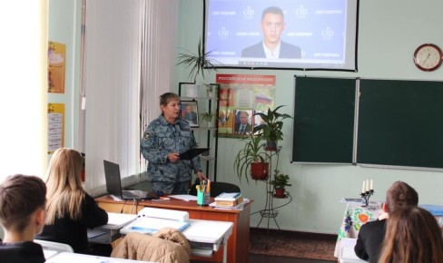 Транспортные полицейские Херсонской области встретились со школьниками в рамках акции «Будь в форме»