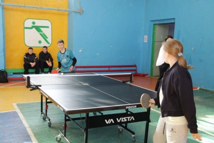 Фестиваль спорта и благодарности: в Чаплинский округ привезли новые столы для настольного тенниса