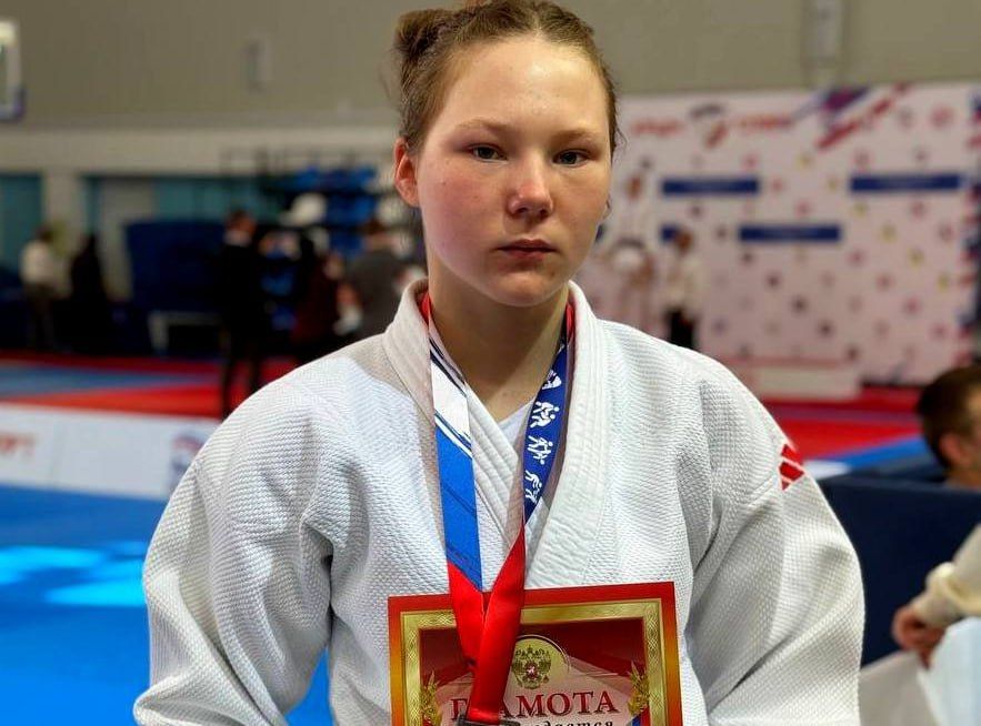 �������� ������ ��������� ������� �� ������������� ������������� �� �����