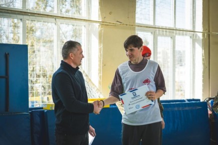 Крымская весна шагает по Херсонщине: патриотические эстафеты объединили молодежь