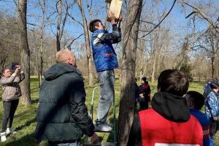 Выживший после атаки ВСУ детский писатель встретился со школьниками Херсонщины