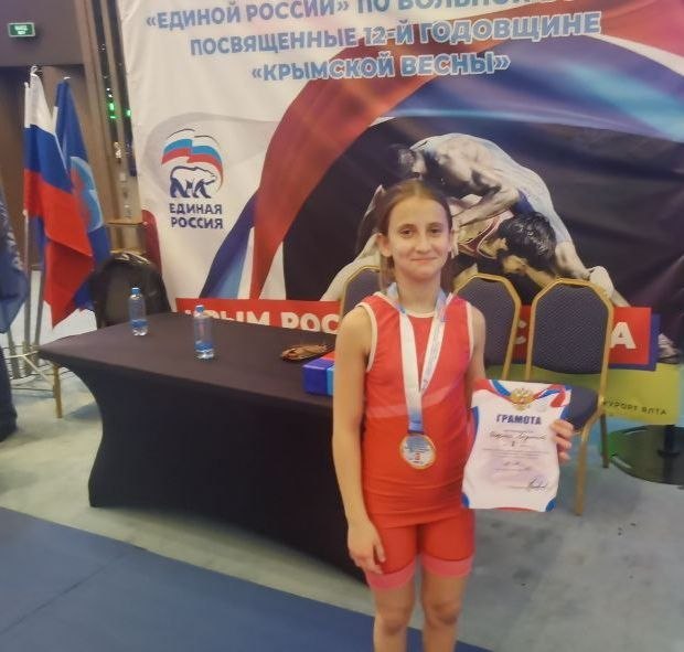Каховская спортсменка Людмила Ищенко завоевала бронзовую медаль на Всероссийских соревнованиях по вольной борьбе, приуроченных к годовщине Крымской весны