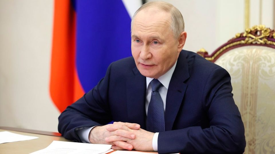 Президент подписал закон о запрете на административное выдворение иностранцев, которые служили по контракту и участвовали в боевых действиях на стороне России