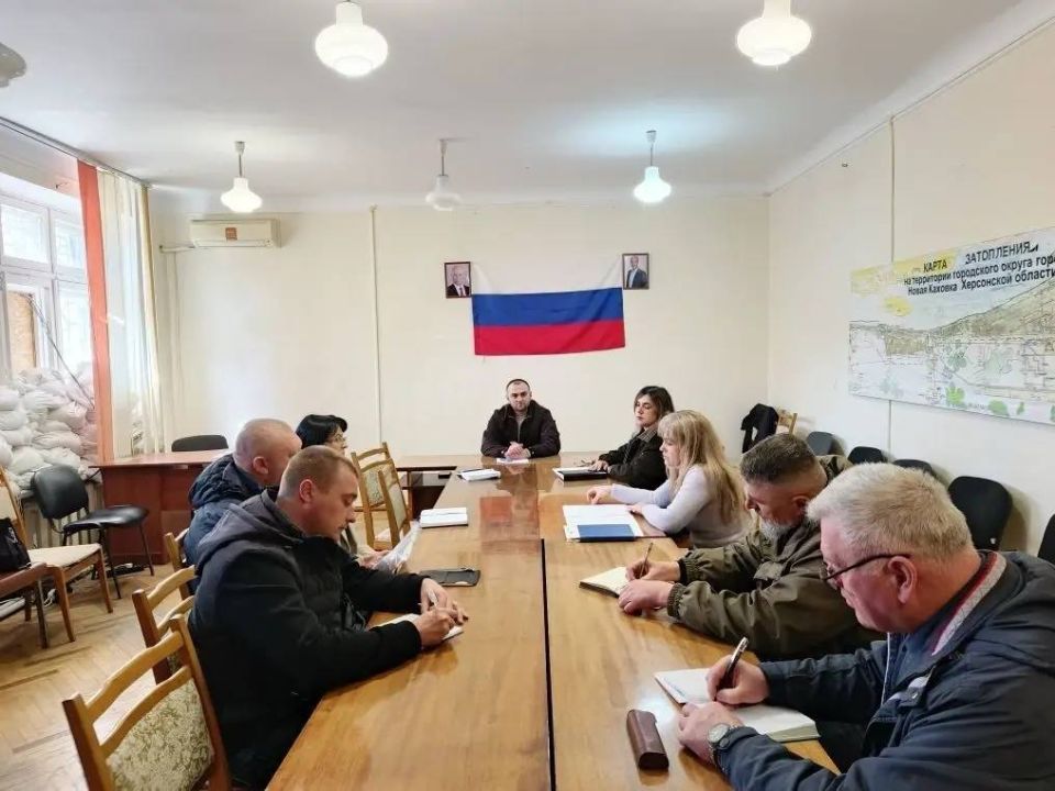 В Новой Каховке прошел первый штаб по подготовке к месячнику благоустройства