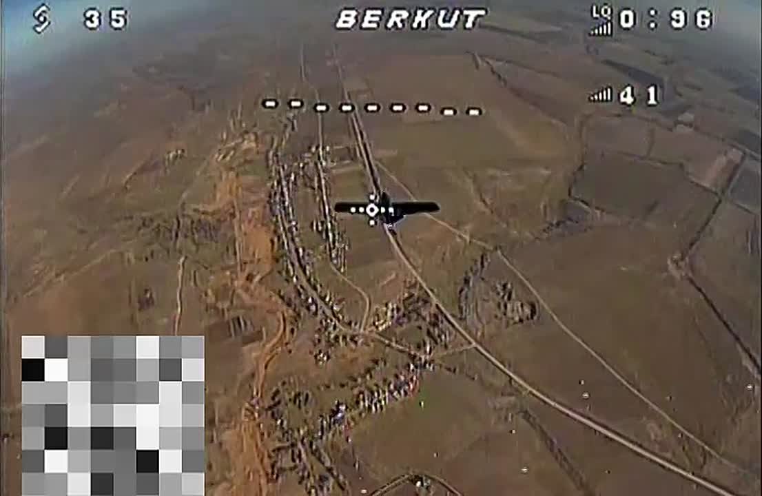 Херсонское направление.. Оператор зенитных дронов "Беркут" подразделения ПВО 4-й военной базы поделился результатами своей работы