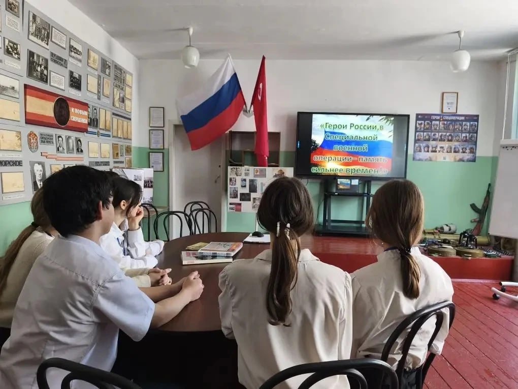 «Герои нашего времени»: музейный урок в Приморской школе Скадовского округа