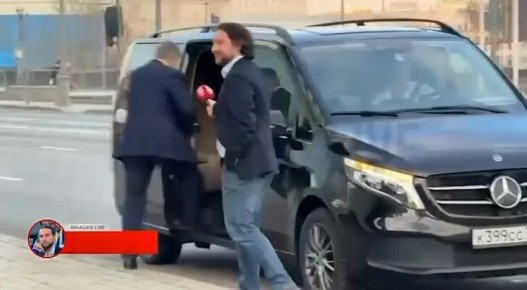 Глава АвтоВАЗа дал интервью о сильнейшей доминации Lada на рынке, после чего сел в Mercedes и уехал