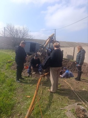 Генеральный директор ГУП ХО «ОБЛВОДОКАНАЛ» Игорь Носков совместно с директором Ивановского филиала Нинель Беляевой совершил рабочую поездку в пгт Ивановка, пгт Великая Лепетиха и село Рубановка