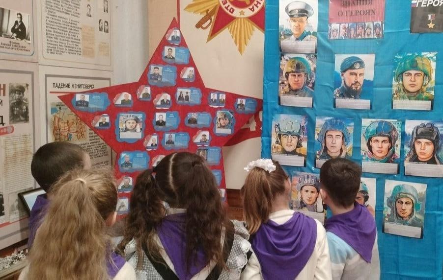 Большой школьный дайджест: итоги марта в Алешкинском округе