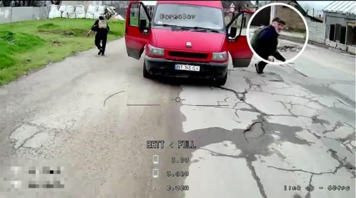 В Херсоне зафиксирован очередной случай использования гражданского транспортного средства укровояками