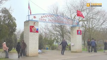 В Геническе высадили аллею Дружбы в рамках Года единства народов России