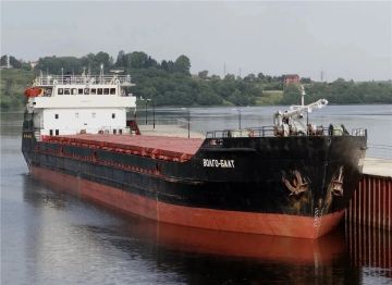 Сухогруз затонул в Азовском море: один моряк погиб, двое пропали без вести