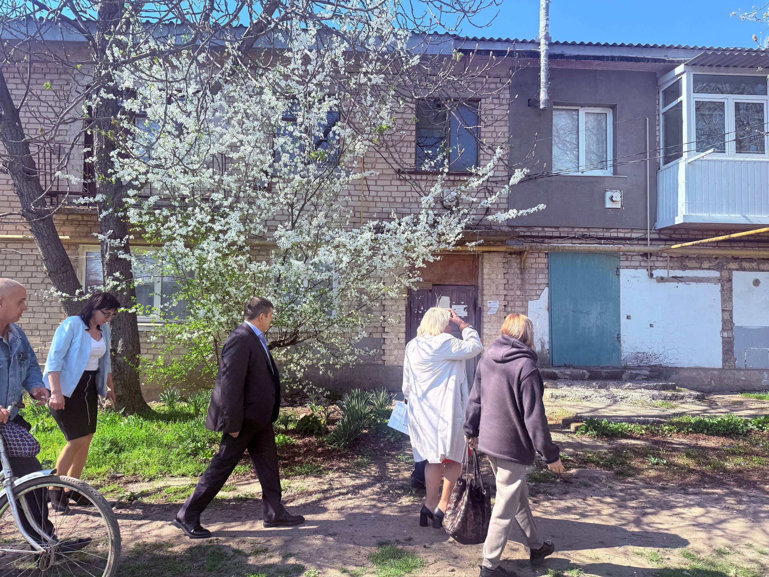 Жителям аварийных домов в Каланчакском округе разъяснили порядок расселения и получения компенсаций