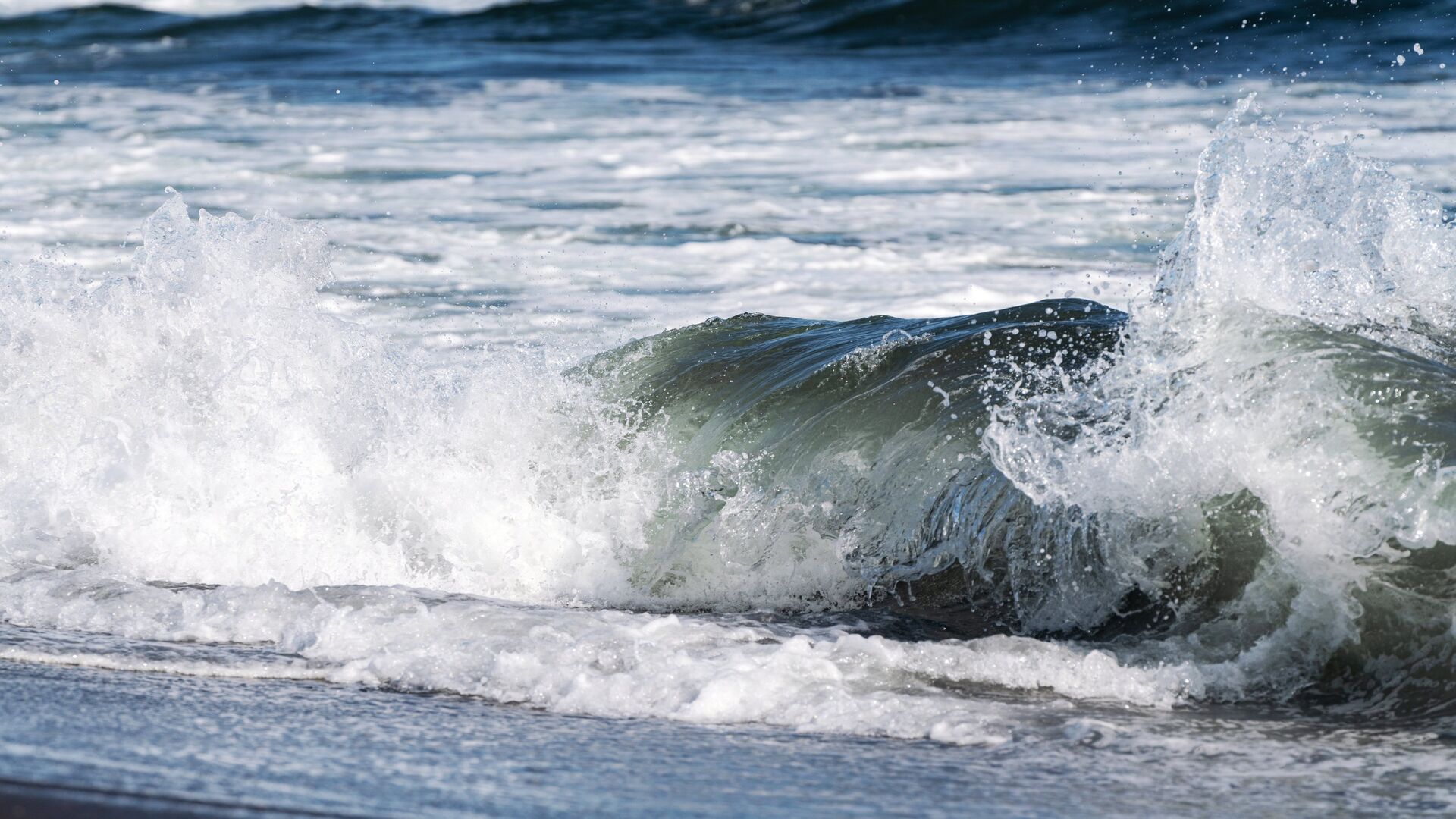 В Херсонской области опасаются утечки топлива с затонувшего сухогруза. Главные новости к этому часу