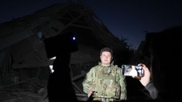 Корреспондент «Известий» пострадал в Донецке при атаке ударного дрона ВСУ