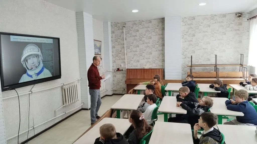 Как космос стал искусством: встреча с Херсонским художественным музеем