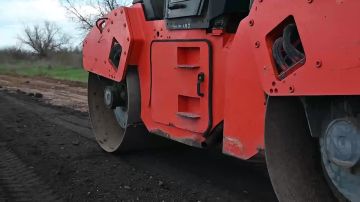 Скадовские дорожники приводят дороги в порядок