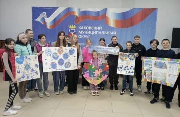 В Тавричанской школе прошла акция «Зажги синим»