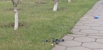 Атаки дронов по гражданской инфраструктуре: в Малокаховке обезврежен БпЛА, зафиксированы новые повреждения