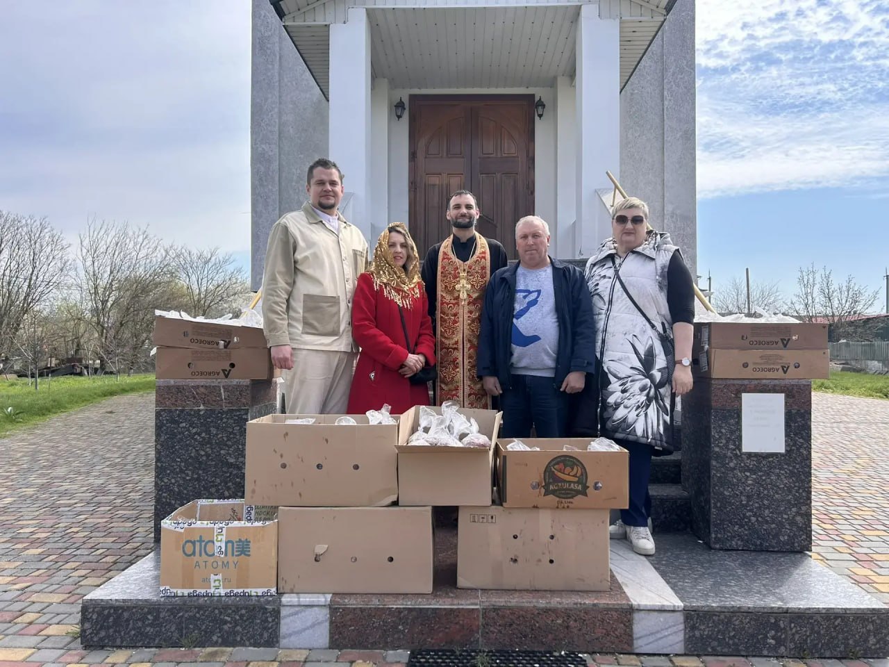 В Голопристанском округе прошла пасхальная акция поддержки жителей