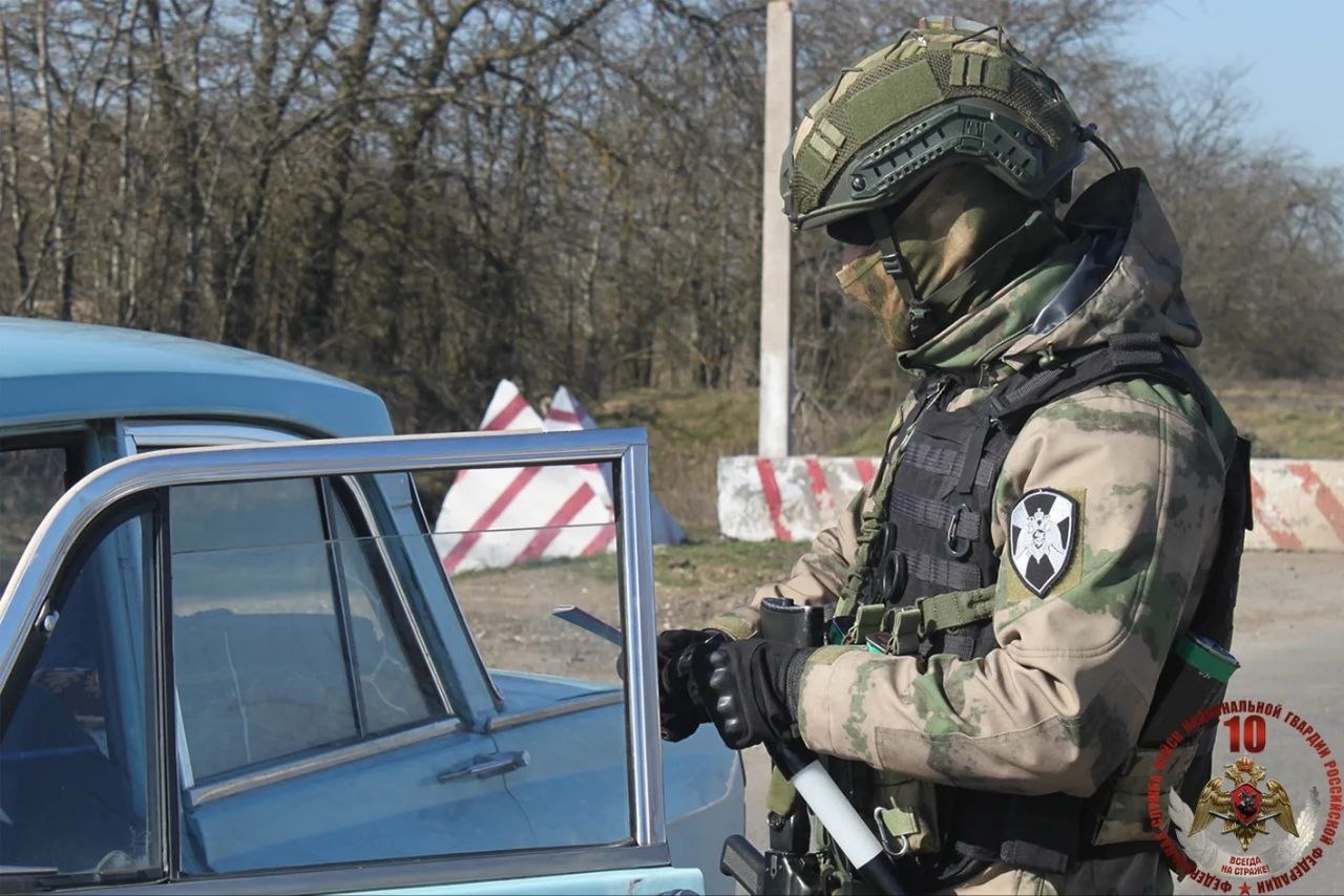 Подразделения Росгвардии обеспечивают безопасность в Херсонской и Запорожской областях