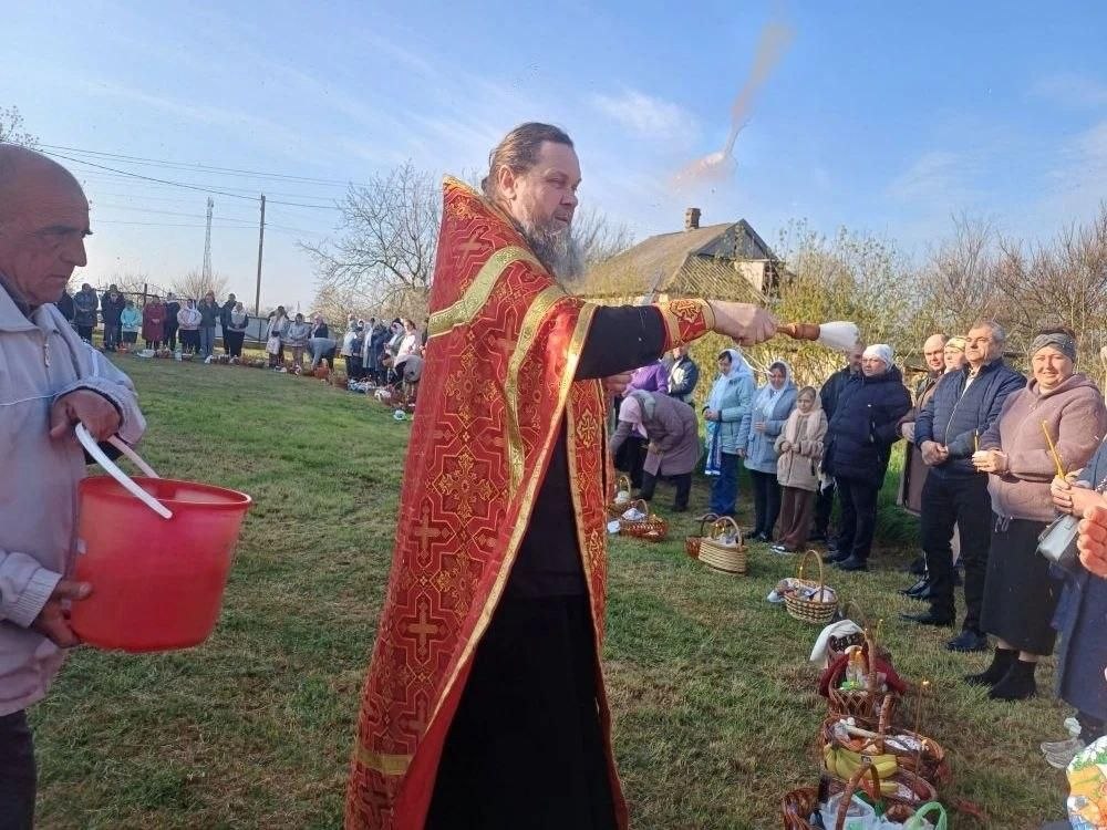 В селе Костогрызово прошёл чин освящения куличей, пасх и яиц