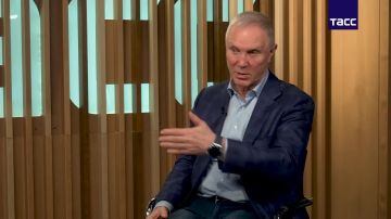 Удары ВСУ по гражданской инфраструктуре и мирным жителям в Херсоне являются "технологией", которую киевский режим использует для демонизации РФ, заявил в интервью ТАСС Сальдо