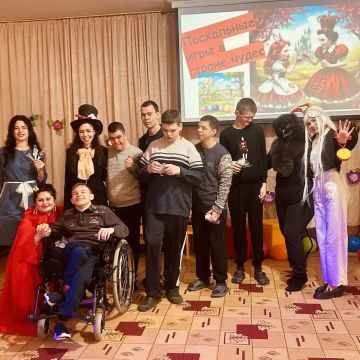Волонтёры инклюзивного центра ХГПУ устроили незабываемый праздник для воспитанников Алешкинского психоневрологического детского домаинтерната в преддверии Пасхи