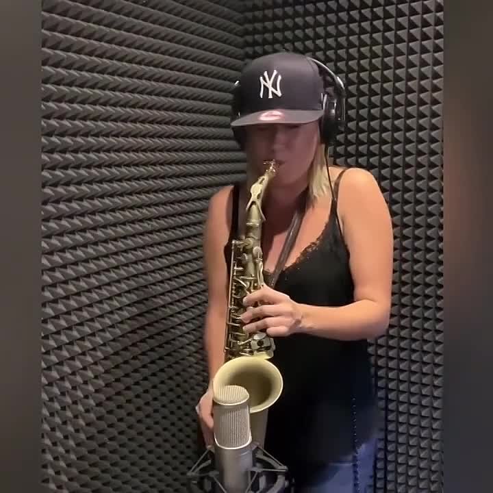 Добрый вечер, друзья!. Ну вот и подходит к финишу наш трудовой день