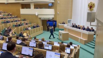 В Совете Федерации началось выступление Генпрокурора России Александра Гуцана с докладом о состоянии законности и правопорядка в Российской Федерации и о проделанной работе по их укреплению за 2025 год