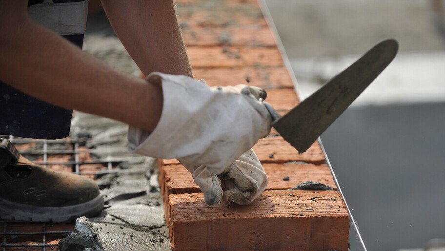 Свыше 200 объектов образования восстановили в 2025 году в Донбассе и Новороссии