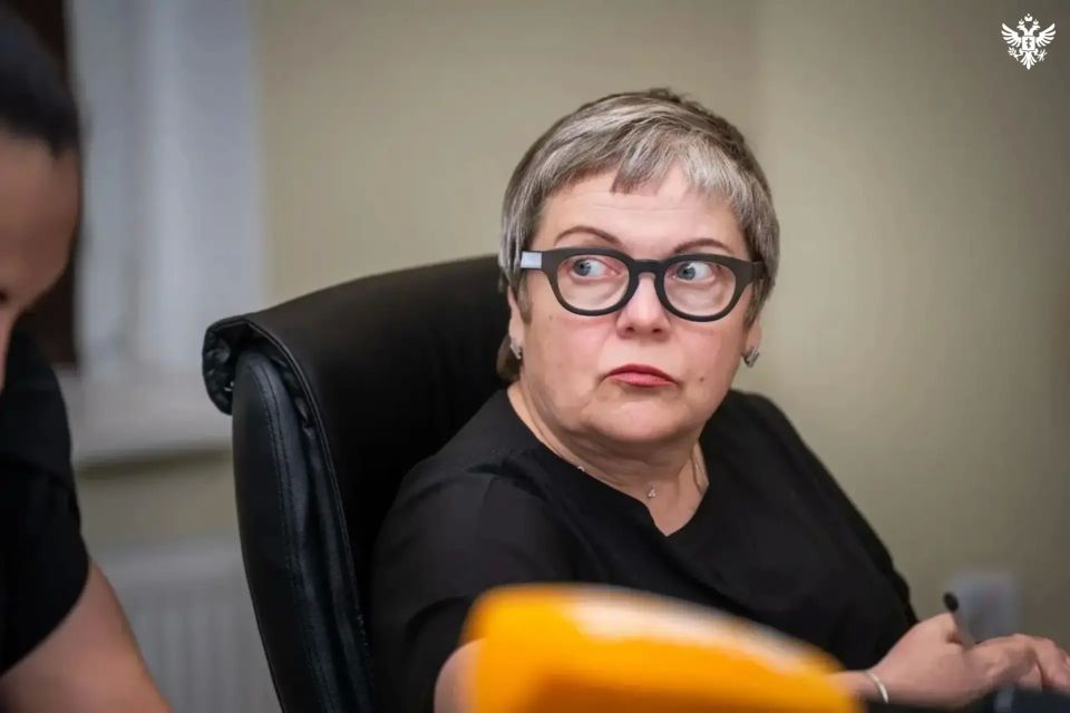 Владимир Сальдо поручил создать жилищный фонд для детей-сирот и решить проблемы с транспортом в двух округах