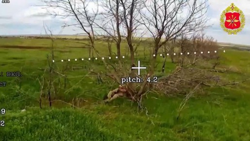 Минобороны России: 00:00 Операторы ударных БПЛА группировки «Восток» ликвидировали живую силу противника в опорных пунктах и лесополосах в Запорожской области