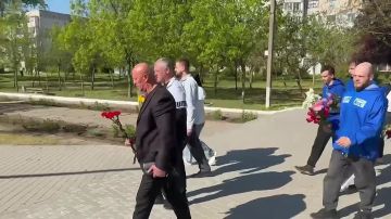 ���� ������������� � ������ ������ ���� ������ � ���������� ���� �� ������� ������ ��� ��������