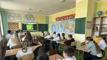 Юные экологи из исторических регионов России обсудили важность сохранения природы