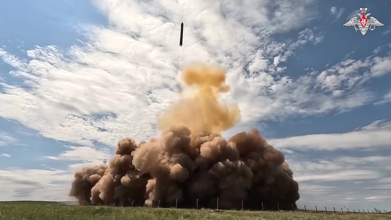 В Минобороны России показали кадры испытания ракетного комплекса "Сармат"