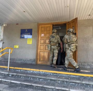В Харькове силовики пришли с обысками в Салтовский райсуд