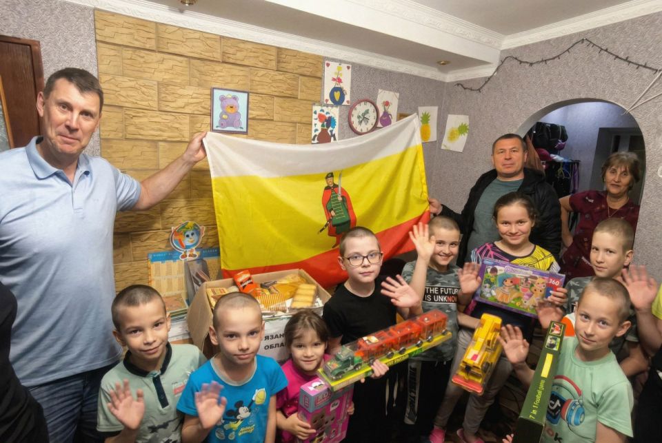 Рязанцы оказали адресную помощь семье с 12 детьми в Горностаевском округе