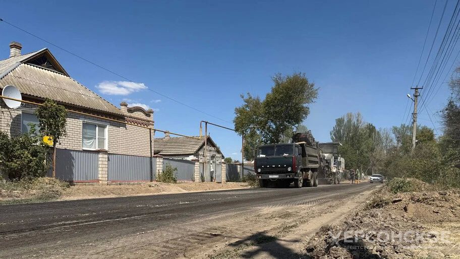 В селе Тавричанка начали ремонт дорог на трех улицах