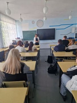 В школах Скадовского округа прошли лекции по безопасности: «Половая неприкосновенность несовершеннолетних»