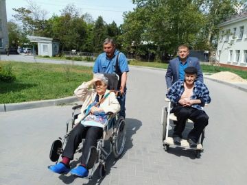 Эвакуированные жители Алешек и Херсонской области прошли медобследование перед операцией по восстановлению зрения