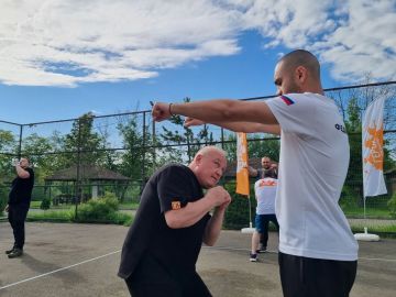 На третьем модуле проекта "Герои Херсонщины" в Республике Адыгея прошла боксерская разминка