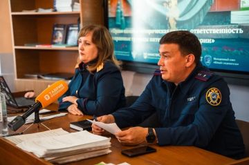 В Геническом строительном колледже обсудили «Право памяти» и преступления нацизма