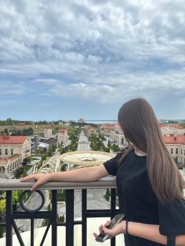 «Больше, чем путешествие»: историко-патриотический тур по Крыму для молодёжи Херсонской области