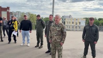 ������ ����������: ��������� ������ ������ "����", �������� 120 ���������� �� ������ ������� � ������� ���������� �� ������ ����� ������ ���� ������ � ��������-���������� ������ ���������, ������� �� ����� ���� ������...