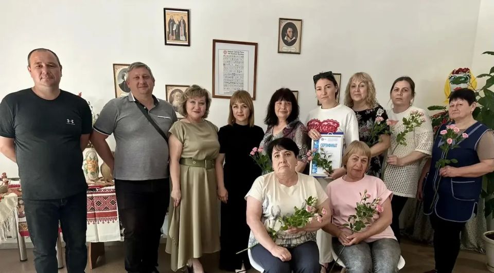 В Каланчакском округе поздравили сотрудников библиотек с профессиональным праздником