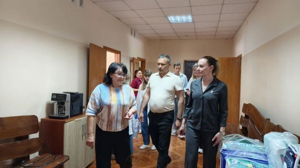 Ольга Осипенко: В рамках акции «Единой России» «Добрые дела каждый день» посетили Новотроицкий гериатрический центр