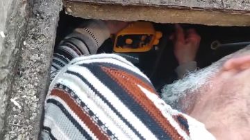 Аварийная бригада из КабардиноБалкарии восстановила холодное водоснабжение в домах жителей Скадовска