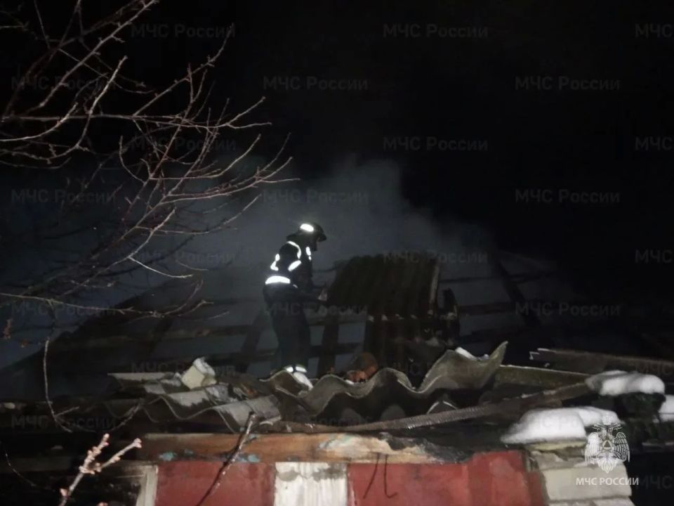 За минувшие сутки пожарно-спасательные подразделения МЧС Херсонской области реагировали на: